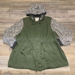 Torrid Twill Fabric Mixed Drawstring Anorak Green Jacket Women’s 3X